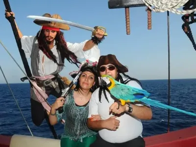 Alanya Tam Gün Korsan Tekne Turu