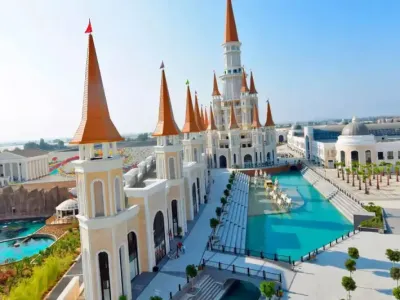 The Land of Legends Turu